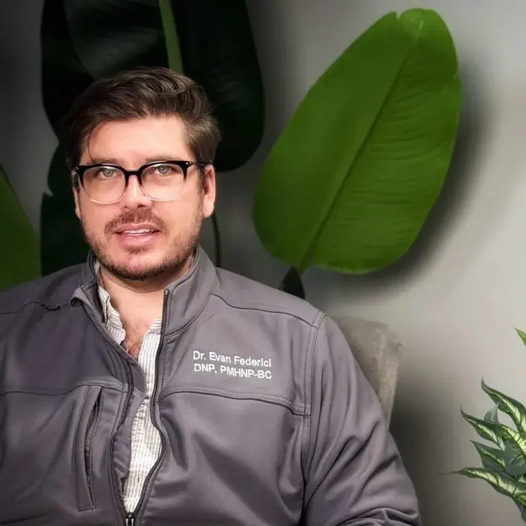 Evan-F-headshot-768x768